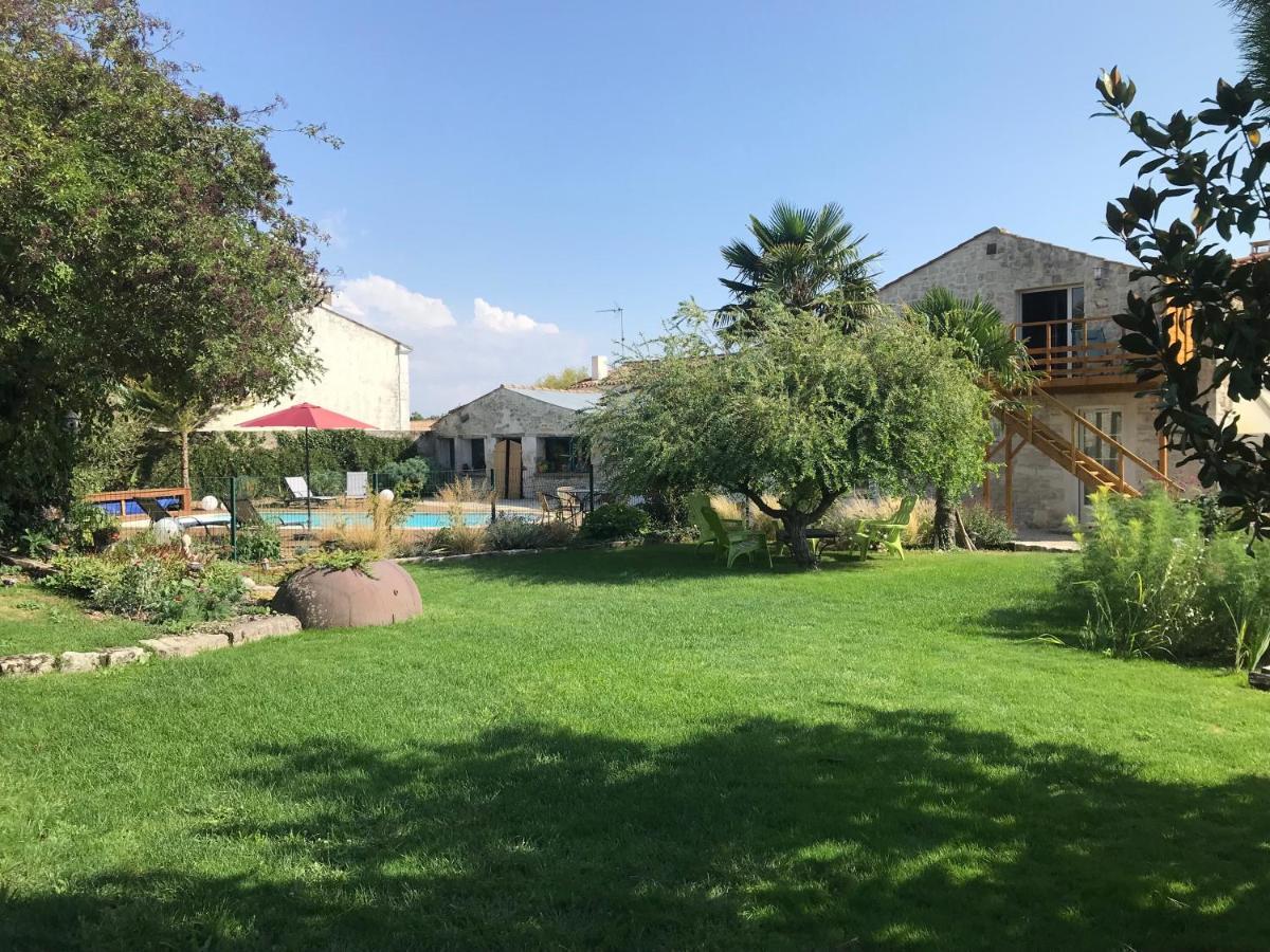 Le Clos Des Grandes Rivieres Sainte-Soulle Exterior photo